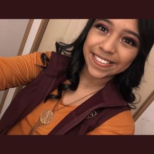 Meet your Posher, Anahi